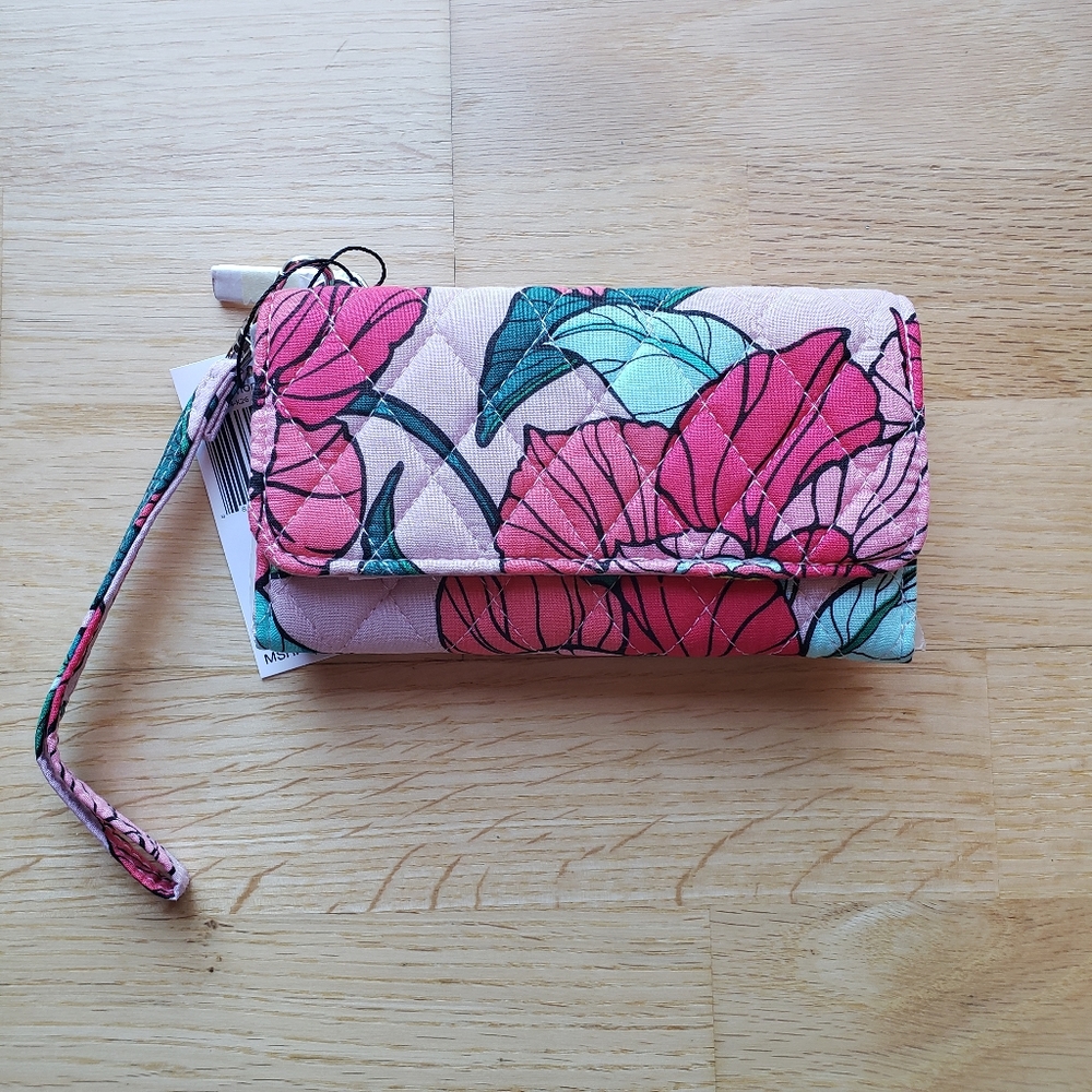 NWT Vera Bradley Smartphone Wristlet